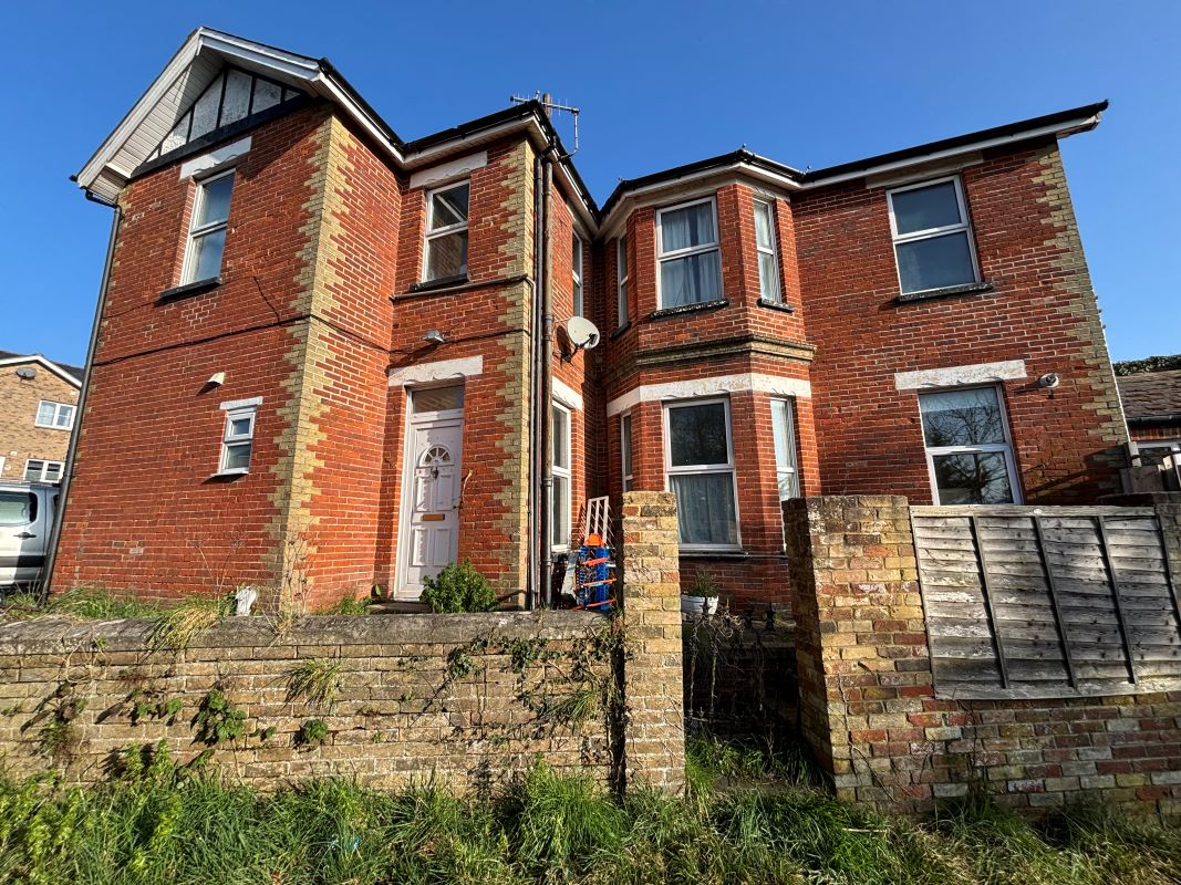 51, Swanmore Road, Ryde photo 5