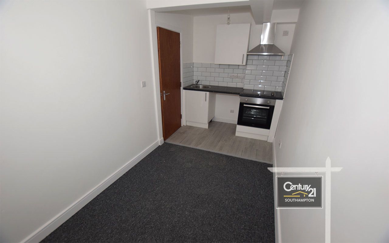 Flat 6,  6, Jonas Nichols Square, Southampton photo 5