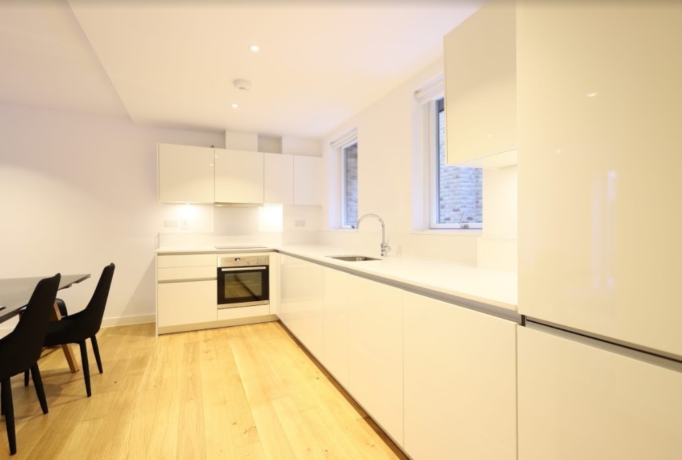 Best Coastal Towns to Buy Property in the UK