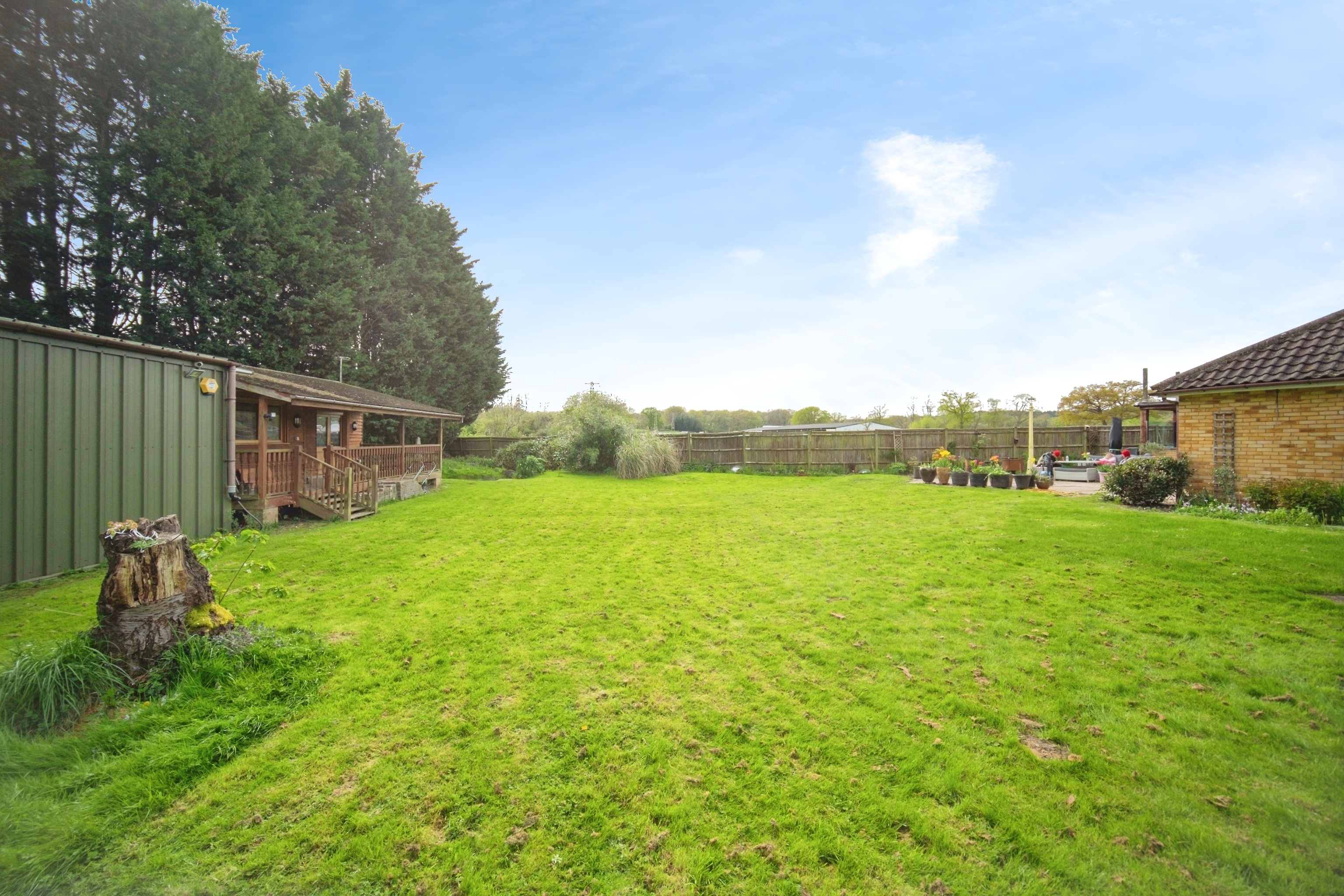 5 bedroom bungalow for sale 0