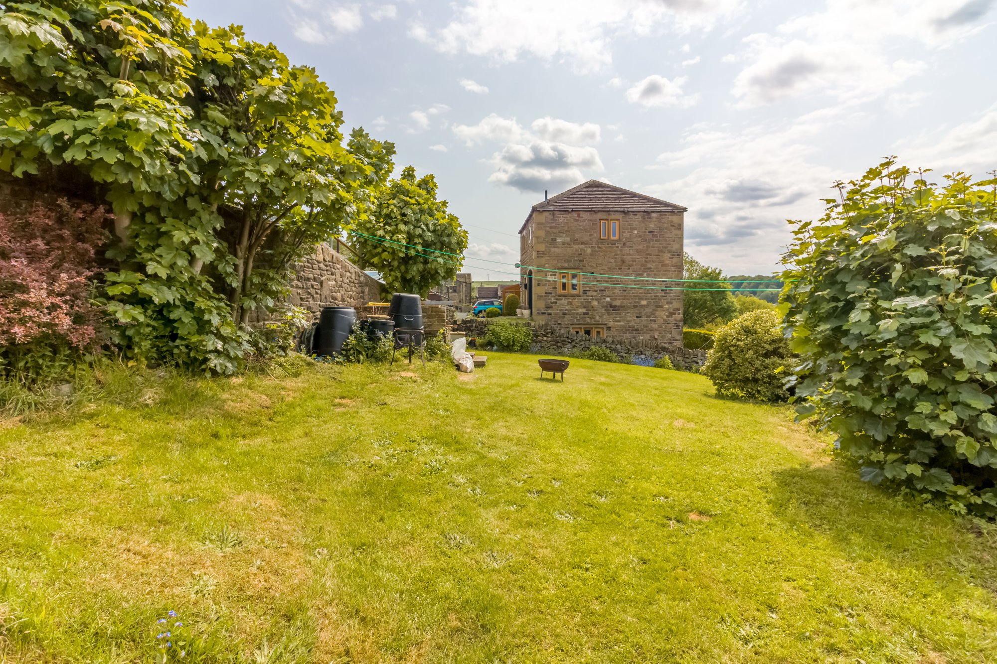 Photos of Cliff Road, Holmfirth HD9 64786231 PrimeLocation