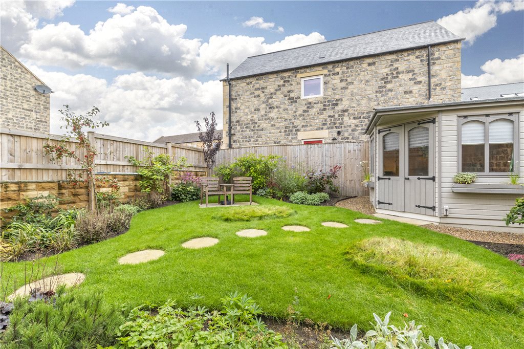 Free property report 3 Sidebeck Way, Addingham, LS29 0TX Chimnie