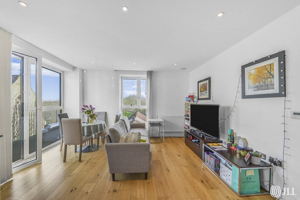 2-bed flat on 302, St. Vincent Court, 5, Hoy Street, London, £475,000