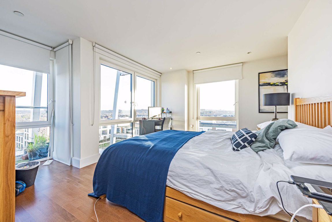 Free property report Flat 106, Admiralty Building, 17 Henry Macaulay