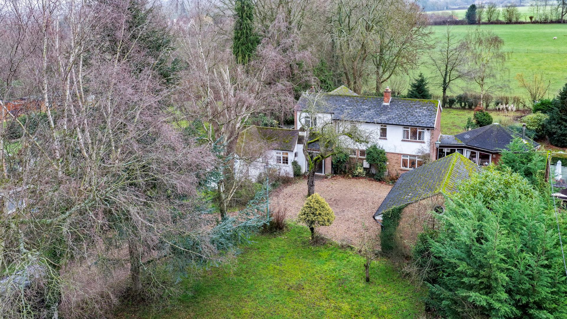 5 bedroom property for sale 0