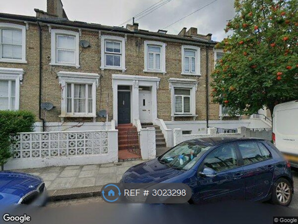 Askew, London photo 2
