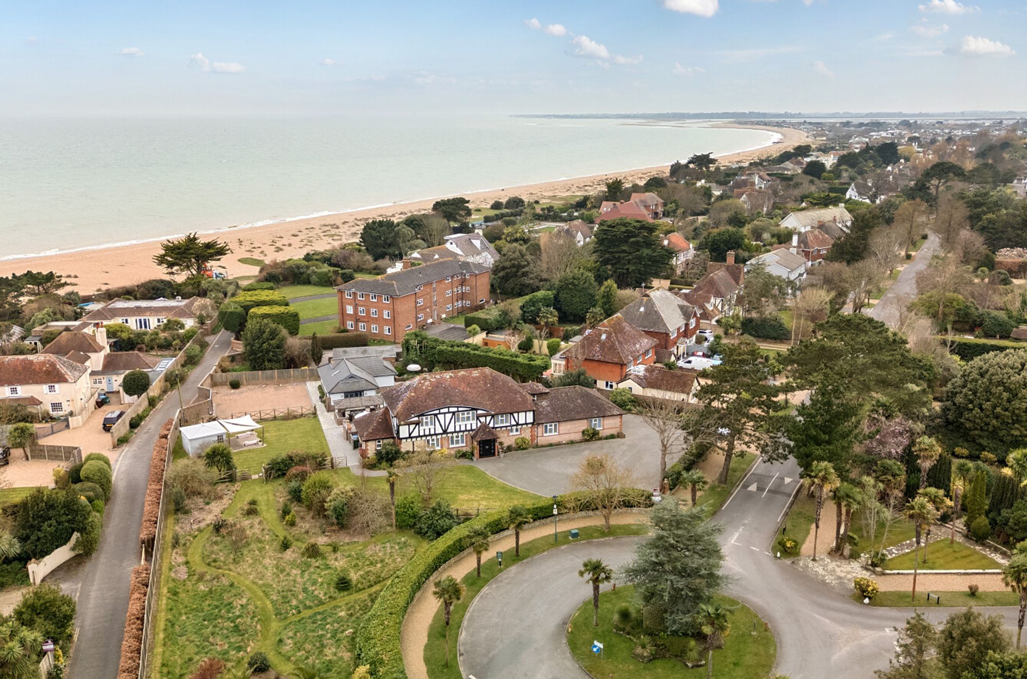 4 bedroom detached house for sale 0