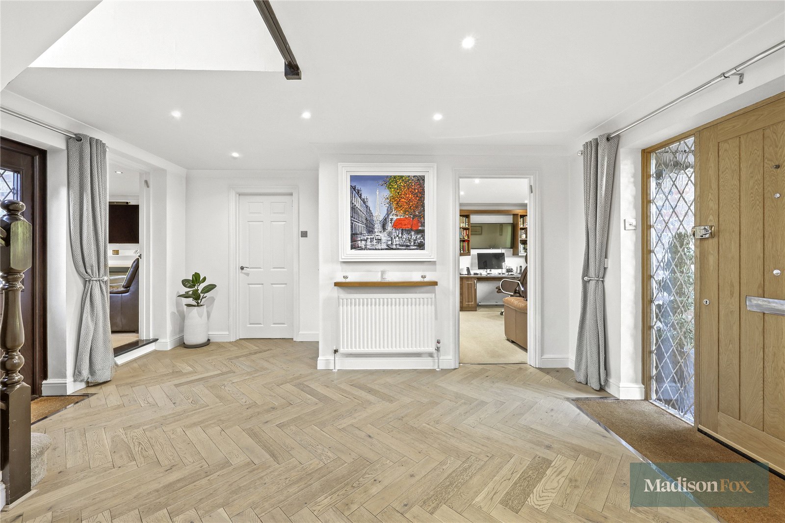 4 bedroom detached house for sale 0