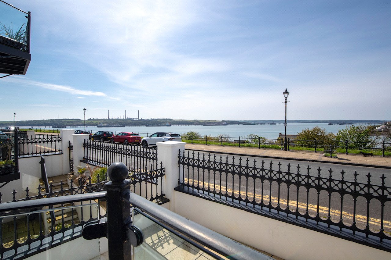 2-bed flat on Flat 2 Murray Crescent House,, The Rath, Pembrokeshire, £309,999