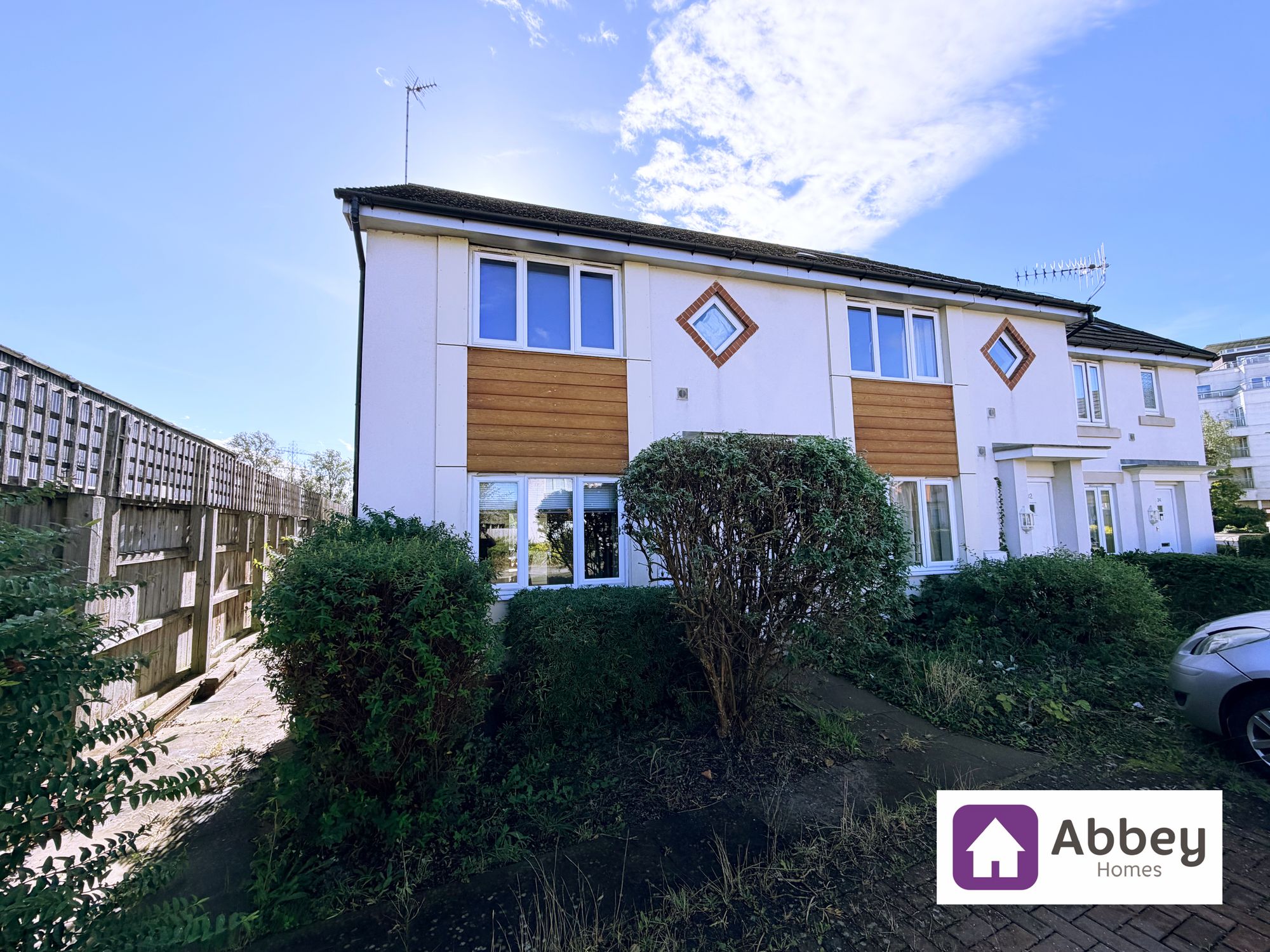 30 Hattersley Way, Leicester photo 2