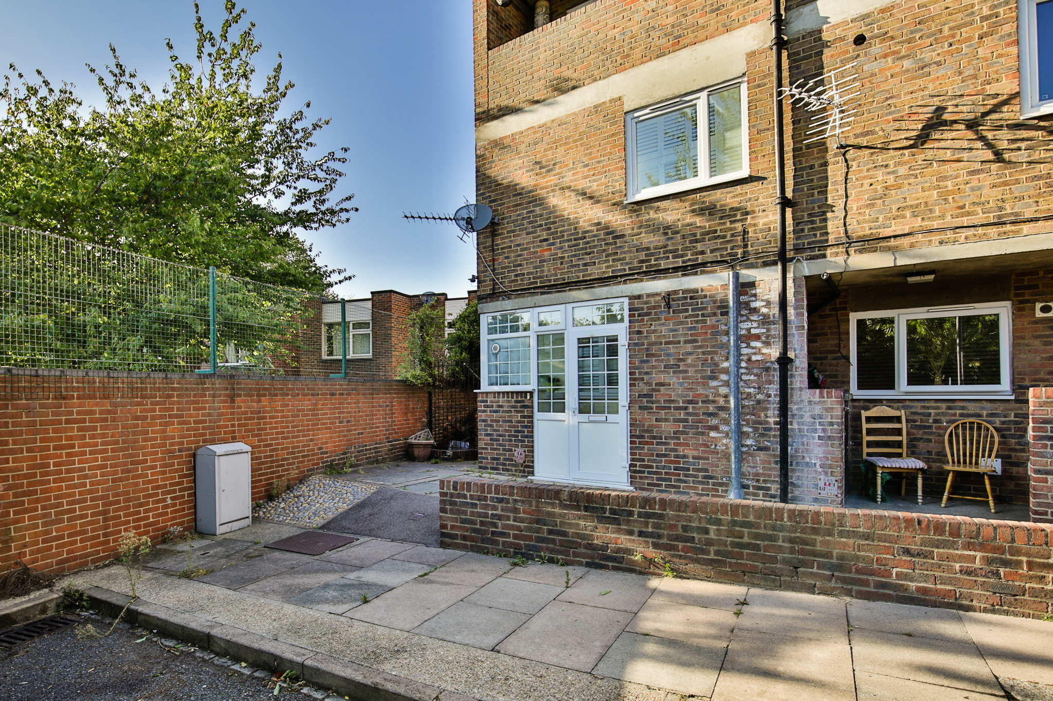 Free property report 49 Llanover Road, Woolwich, SE18 3ST Chimnie