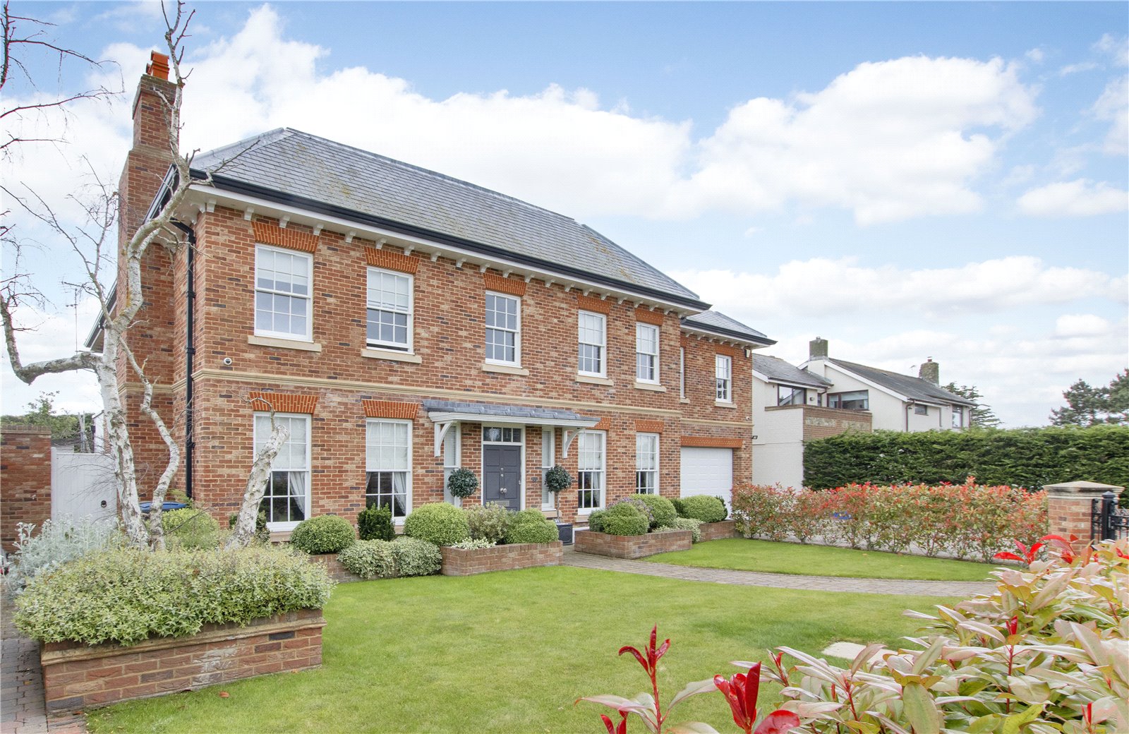 Detached, 6,039 sq ft