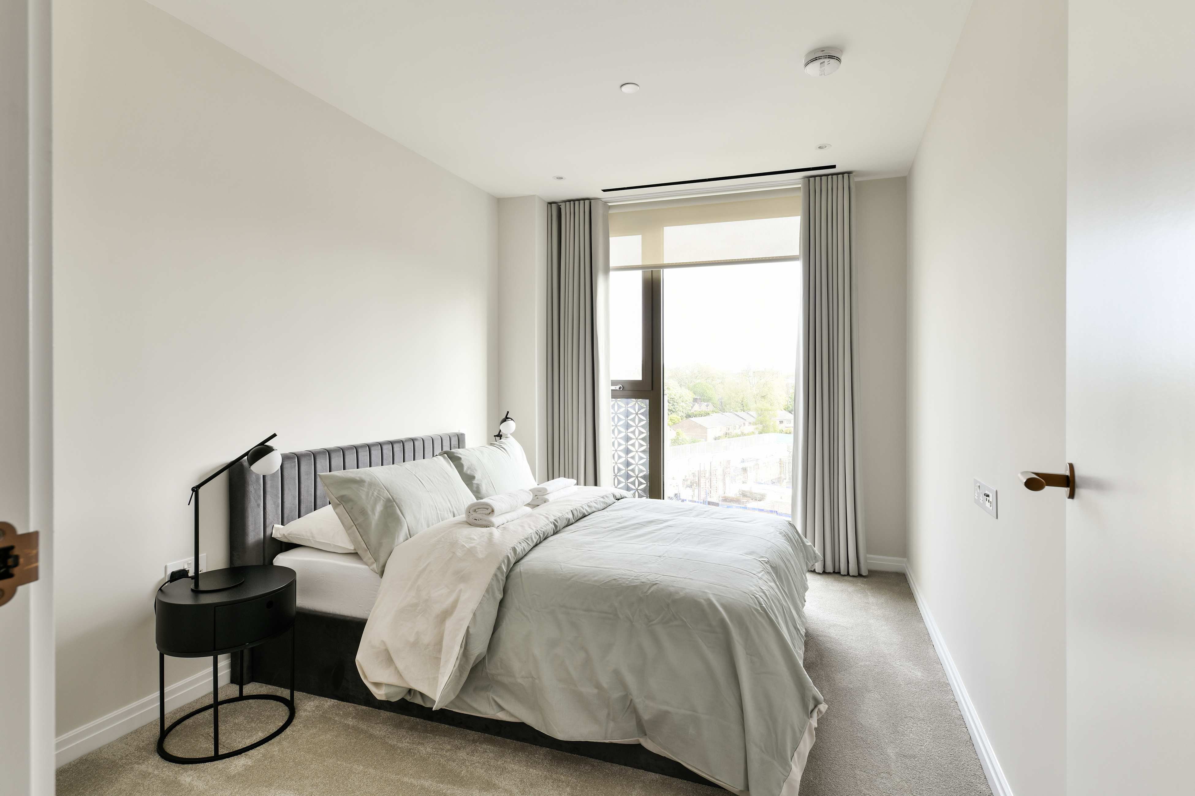 2 bedroom flat for sale 0