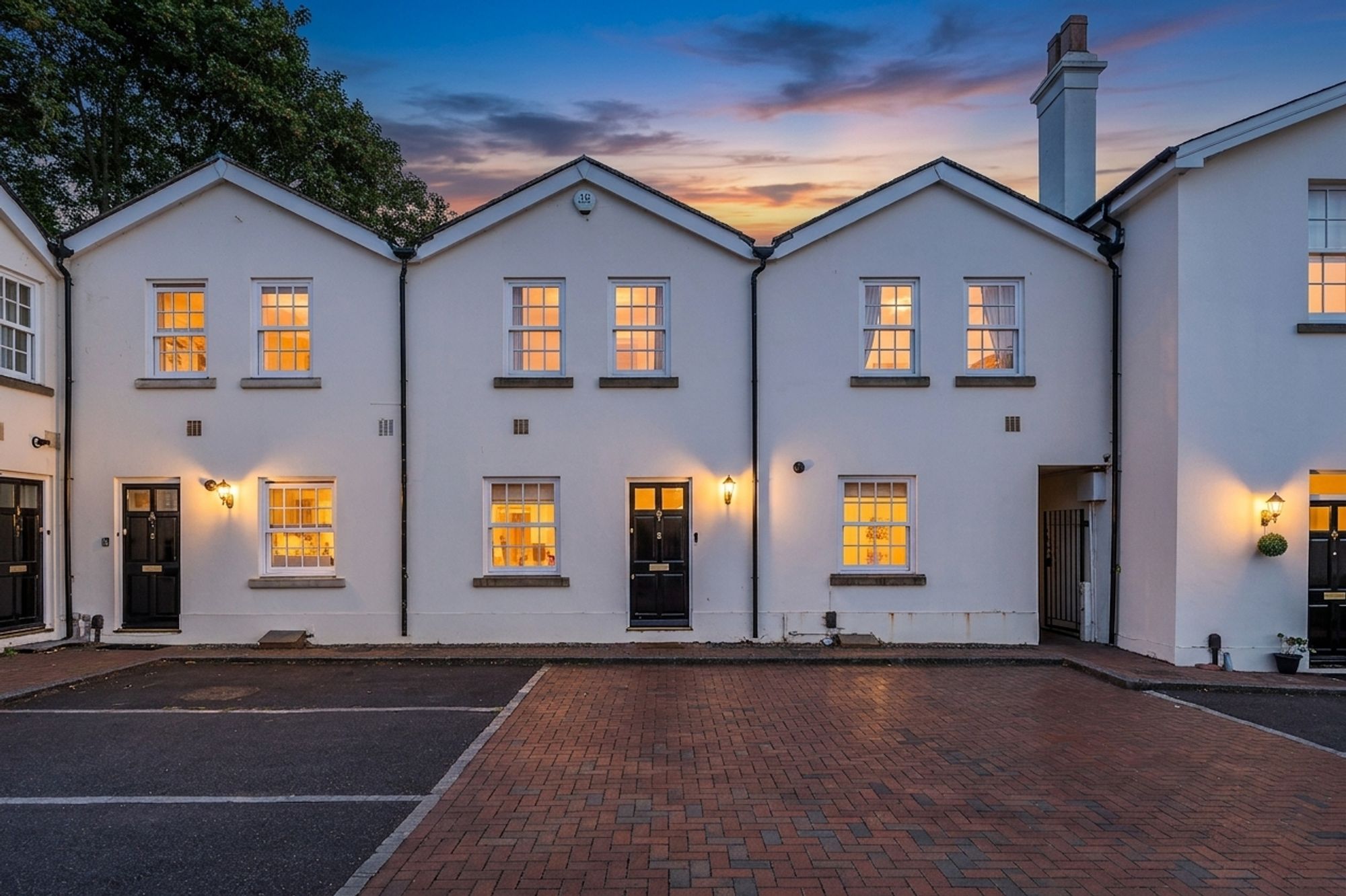 4 bed terraced house for sale