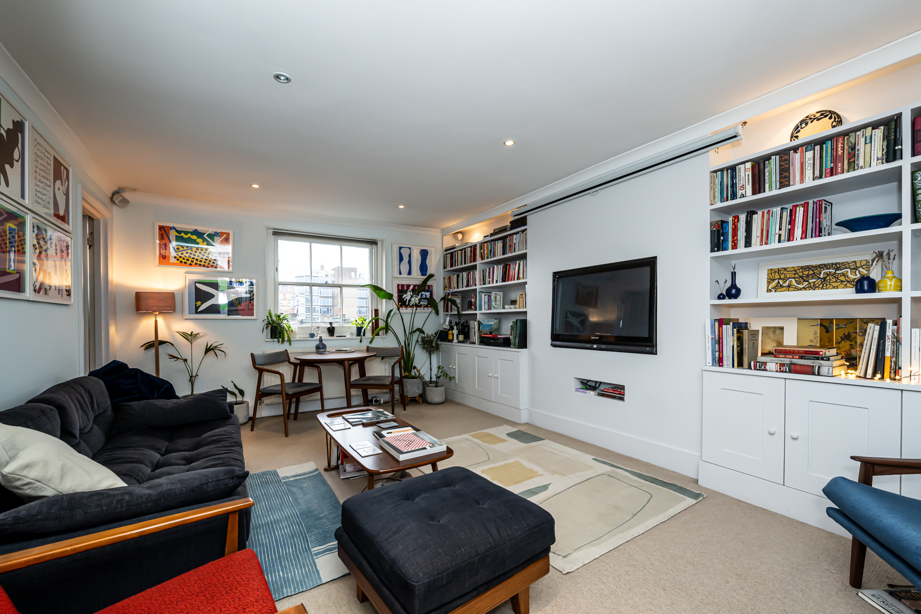 2 bedroom flat for sale 0