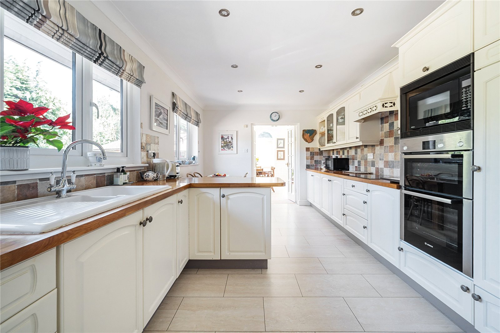 4 bedroom bungalow for sale 0