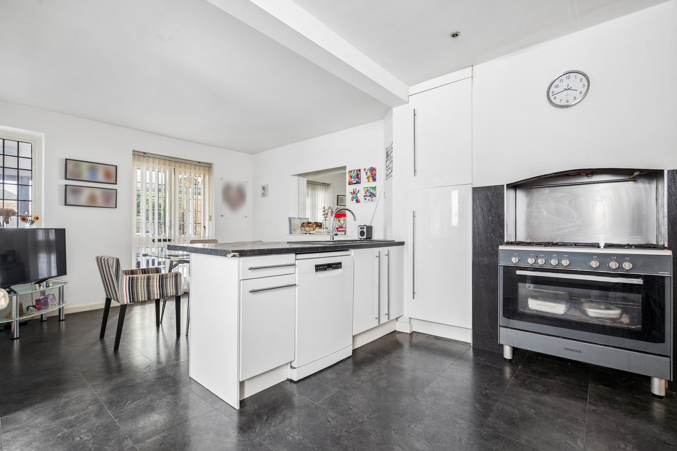 4 bedroom detached house for sale 0