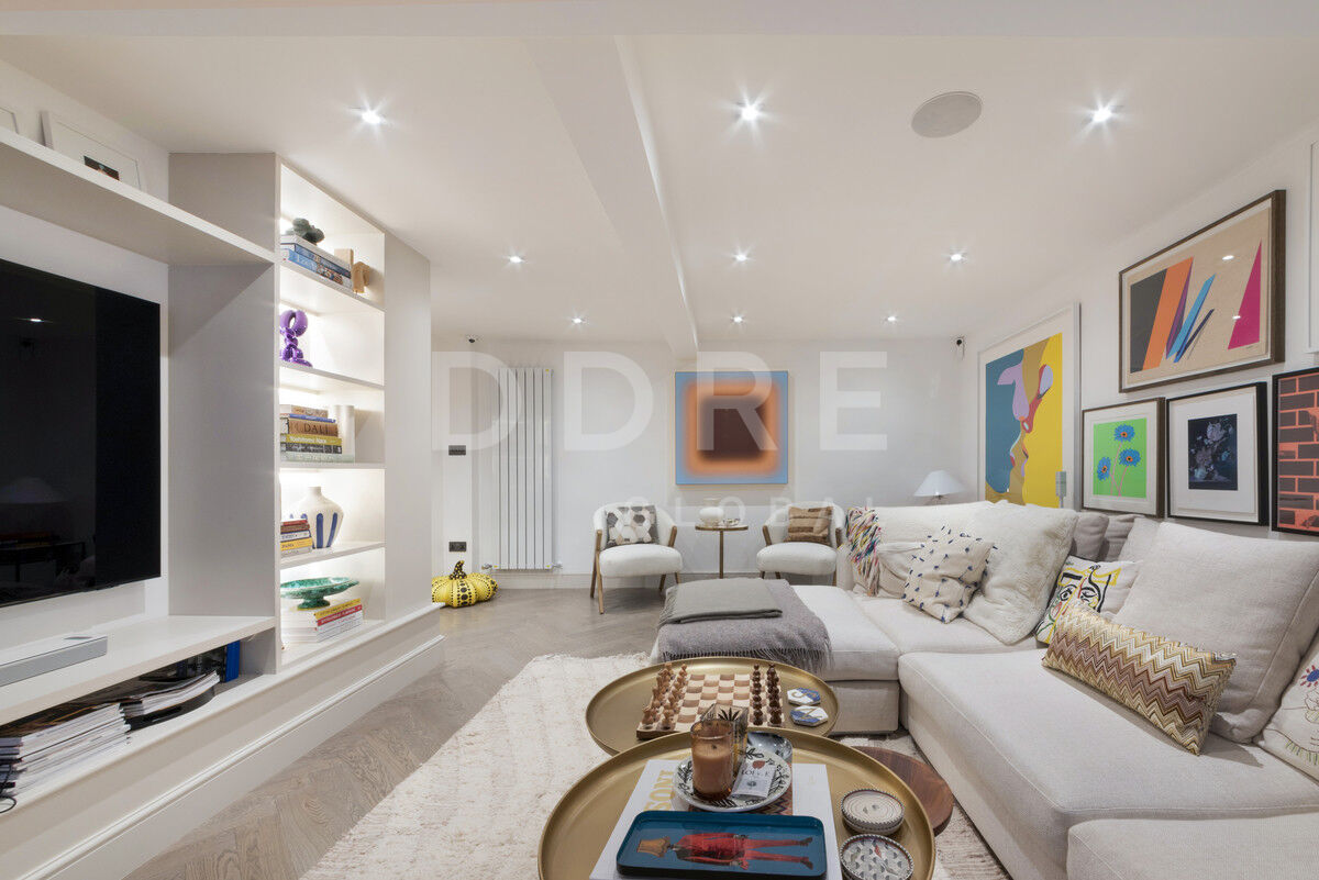 2 bedroom flat for sale 0