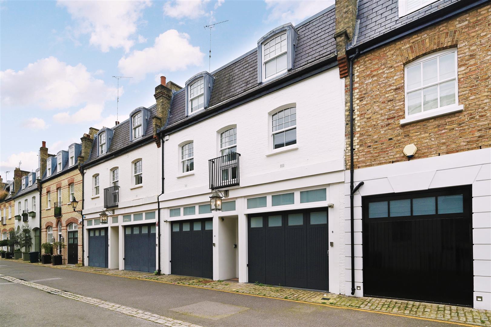 6 bedroom mews house for sale 0