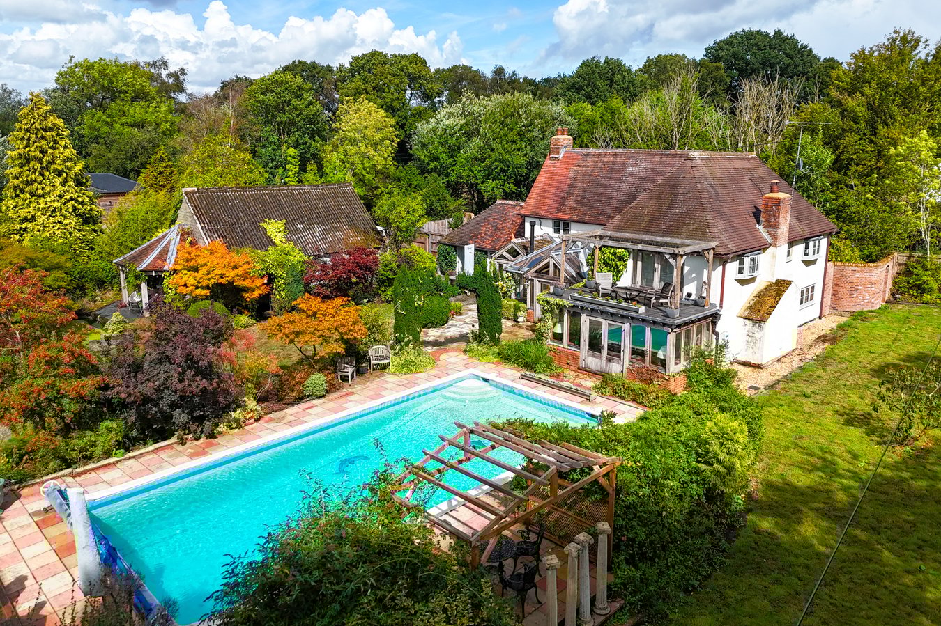 3 bedroom detached house for sale 0