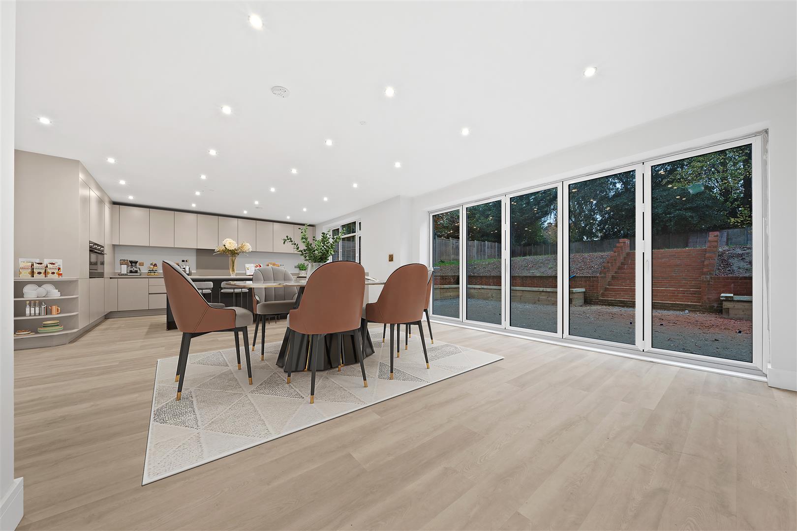 3 bedroom flat for sale