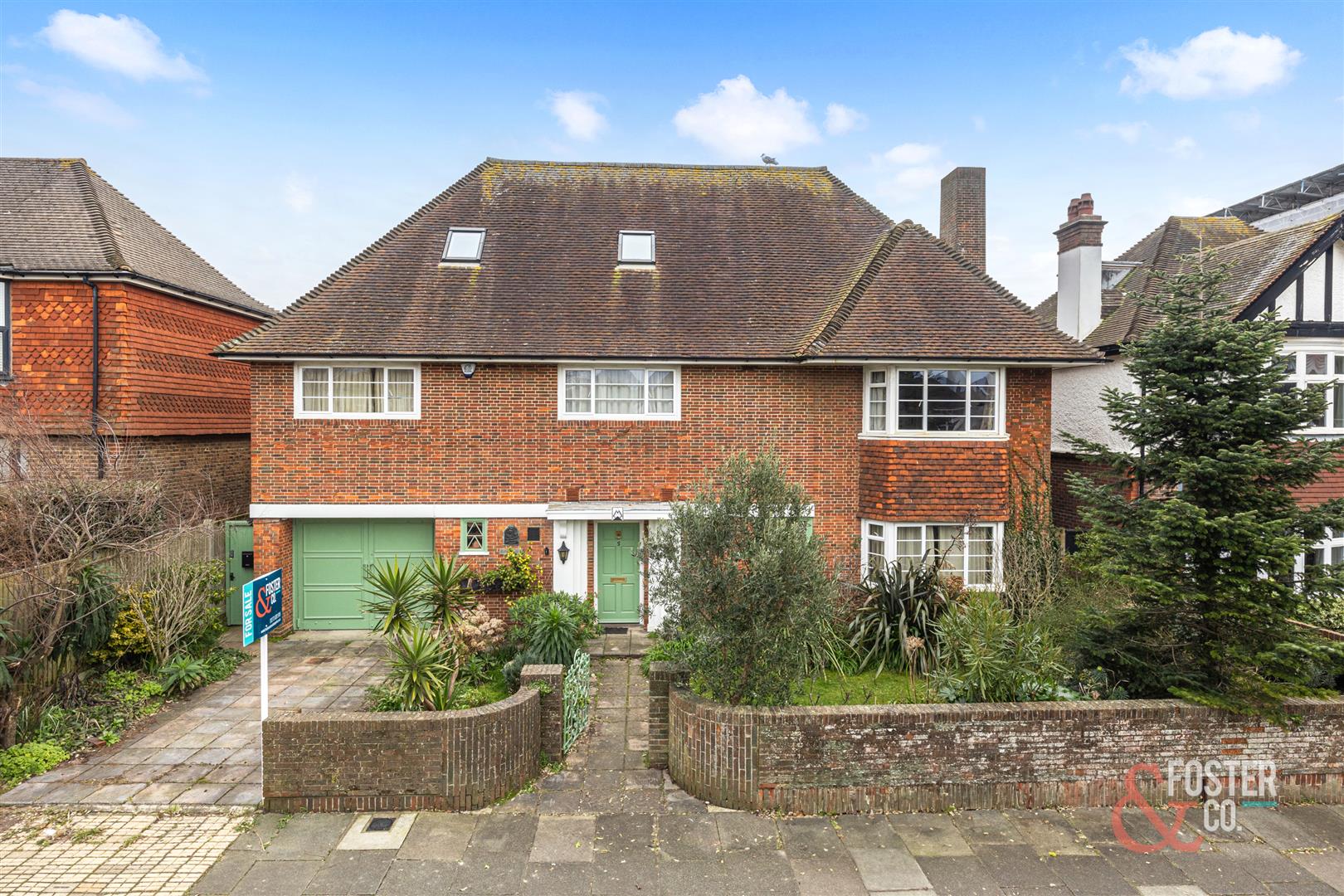 5 bedroom detached house for sale 0