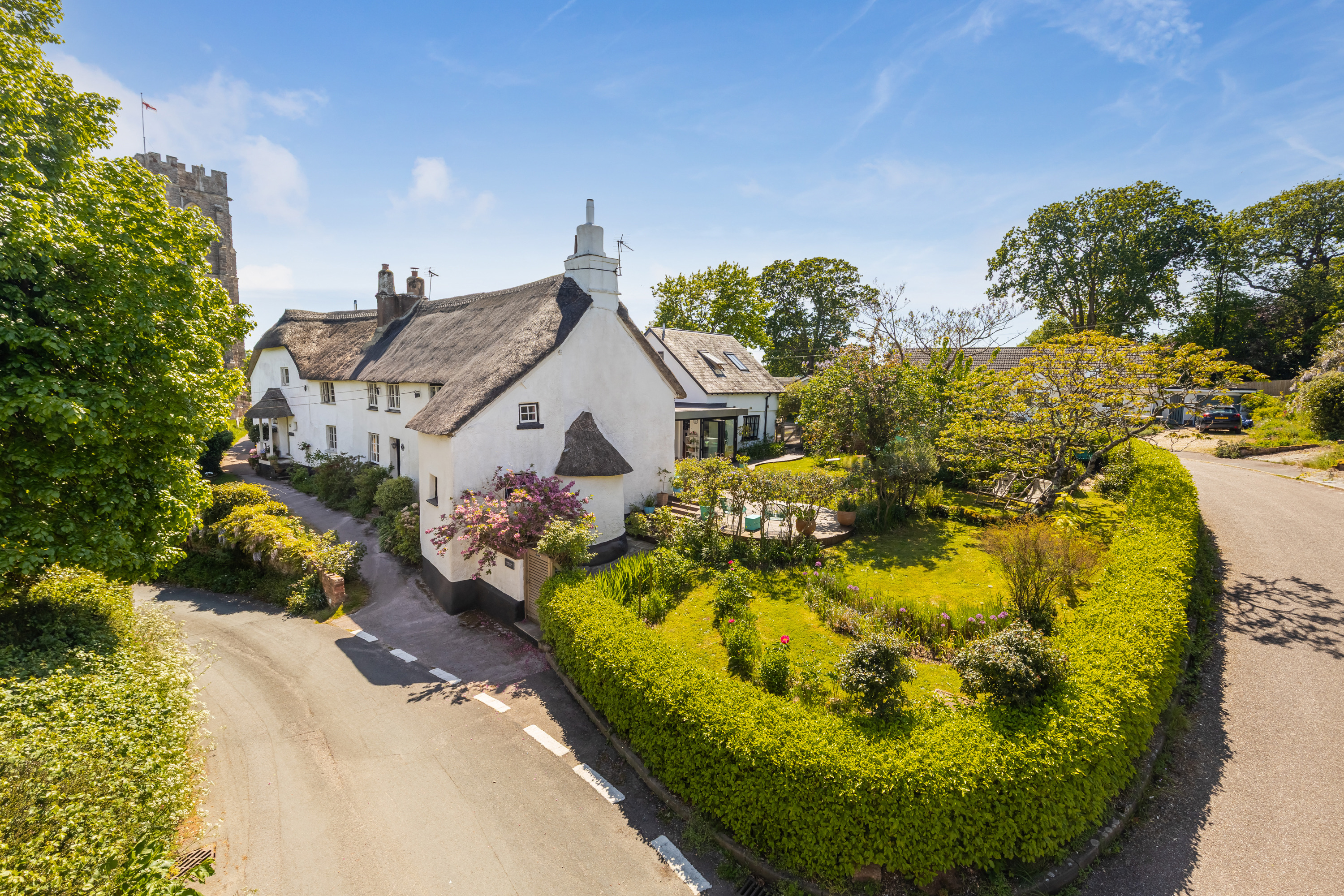 7 bedroom semi-detached house for sale 0