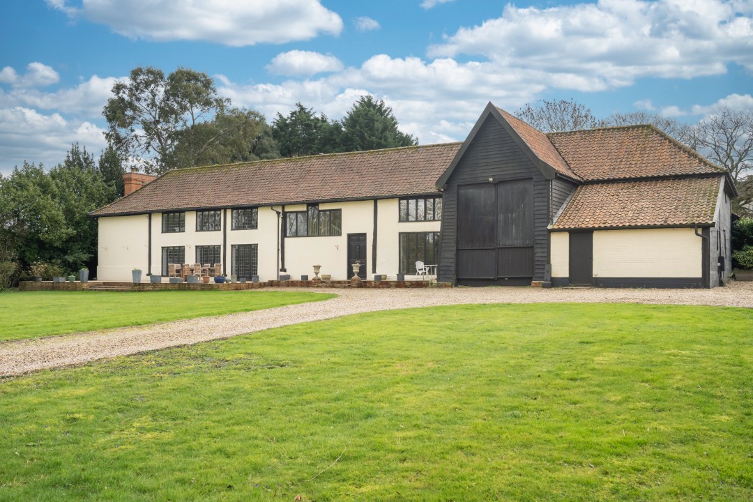 4 bedroom detached house for sale in Hayling Island