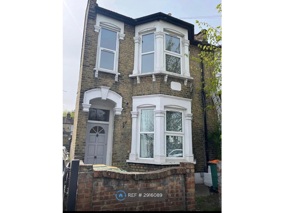 A Colchester Avenue, Manor Park, London photo 3