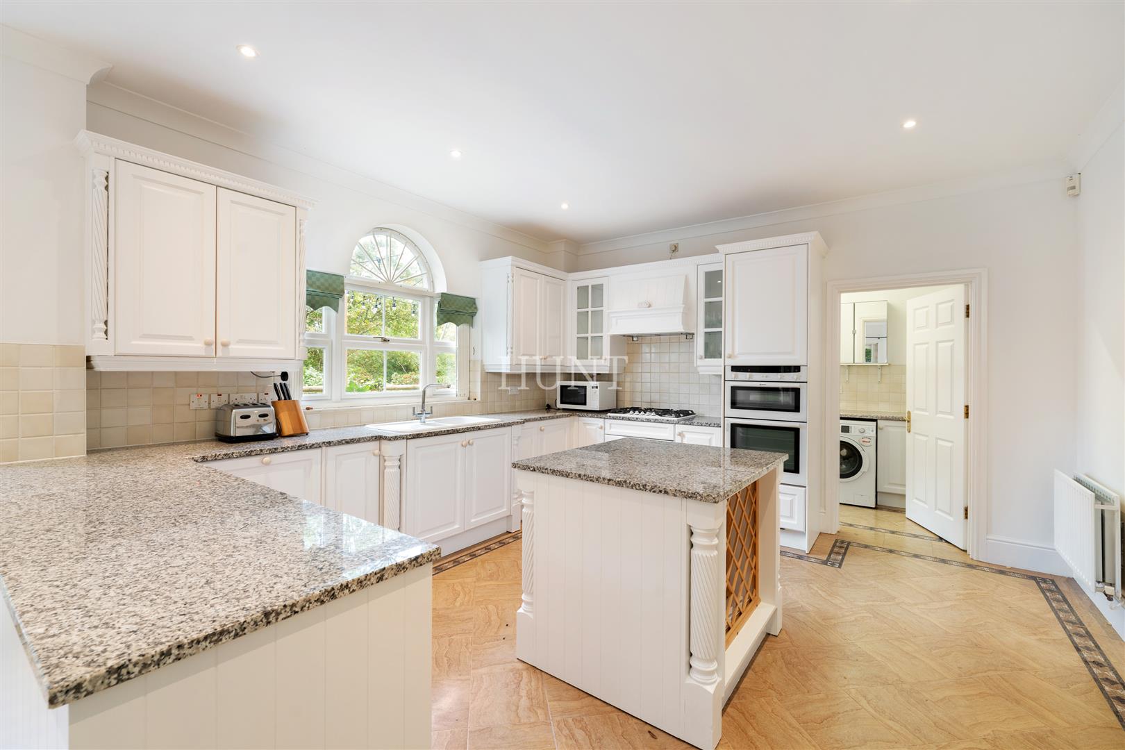 8, Regents Drive, Woodford Green photo 4