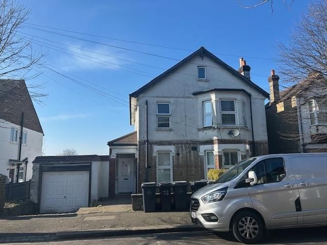 Studio studio on Flat 3, 30, Dornton Road, South Croydon, £140,000