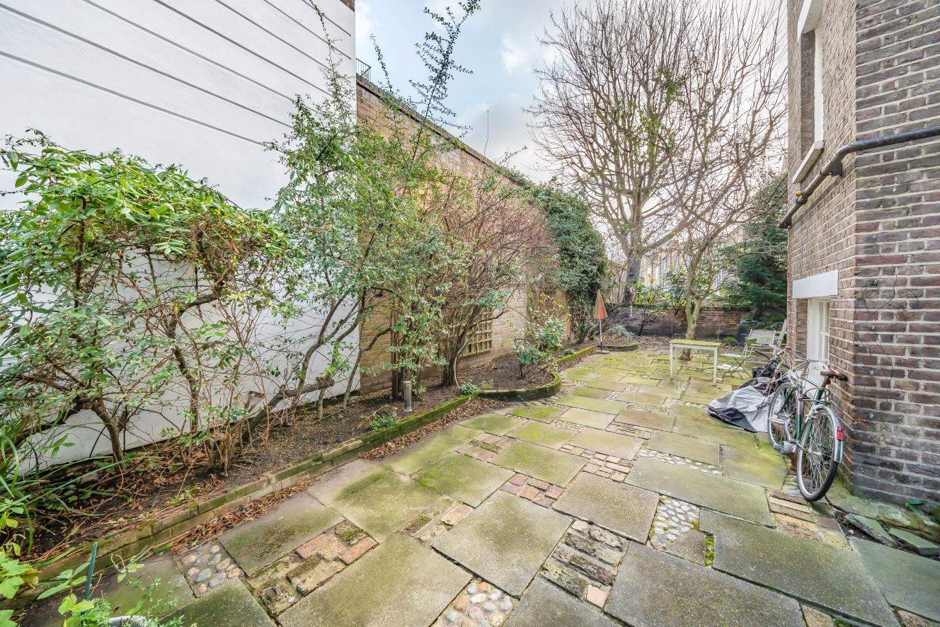 Photos of Wilmington Square, London WC1X 66483249 PrimeLocation