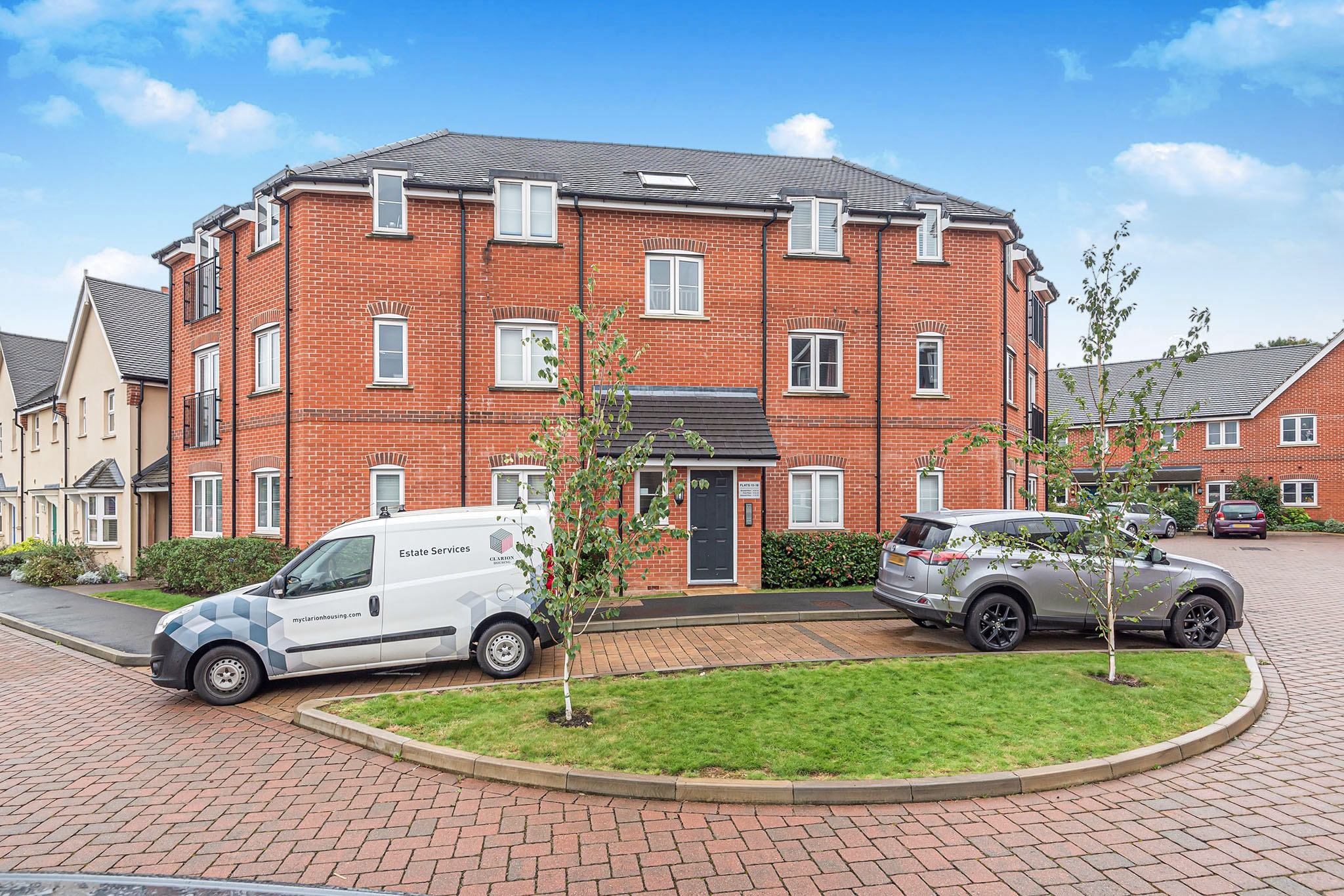Free property report 18 Vincent Gardens, Dorking, RH4 3FY Chimnie