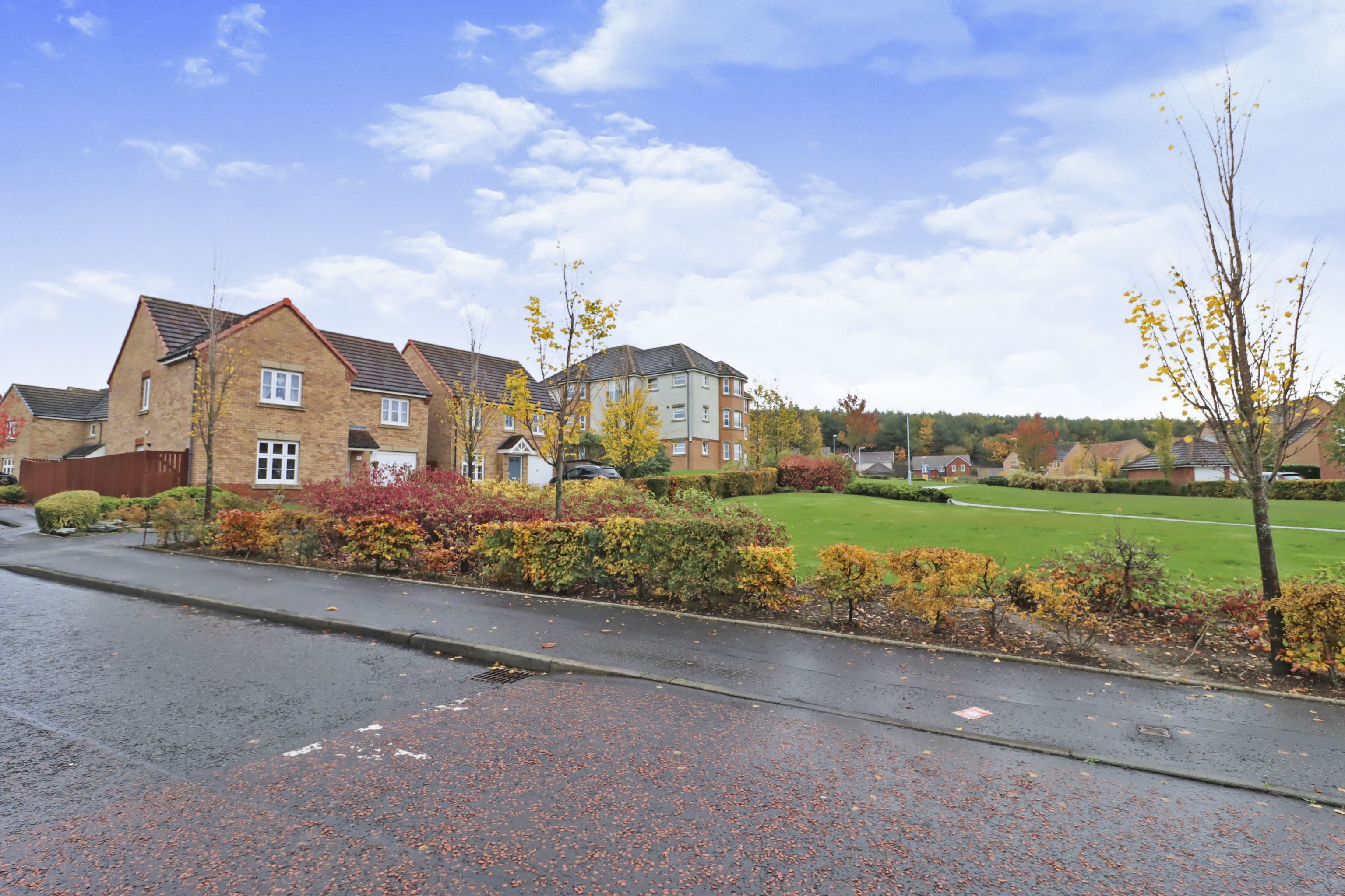 Photos of Fieldfare View, Dunfermline KY11 62739797 PrimeLocation