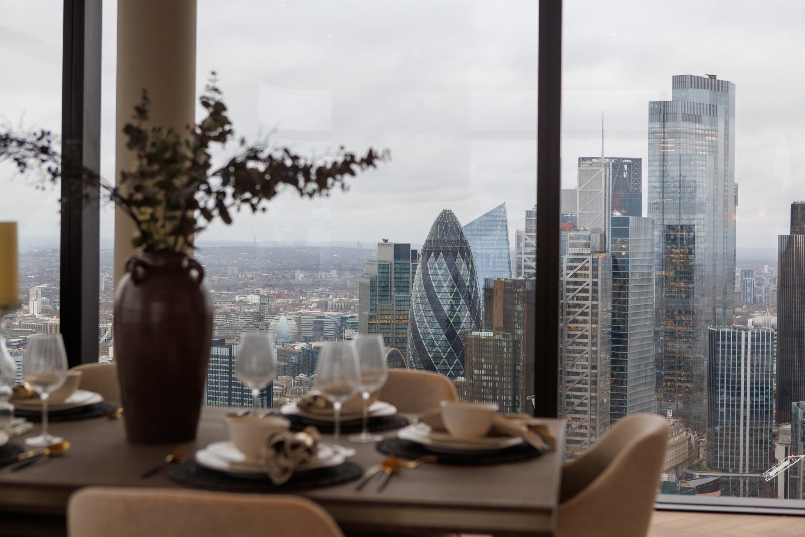 3 bedroom new flat for sale 0