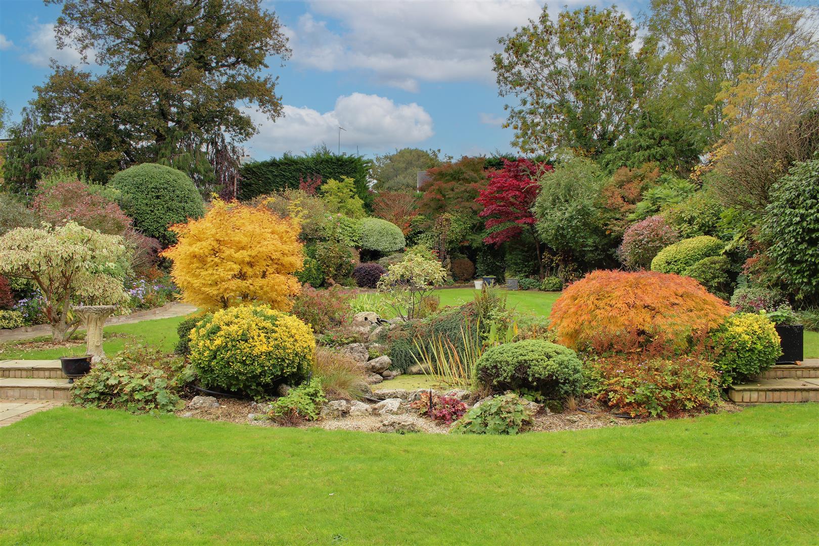 4 bedroom detached house for sale 0