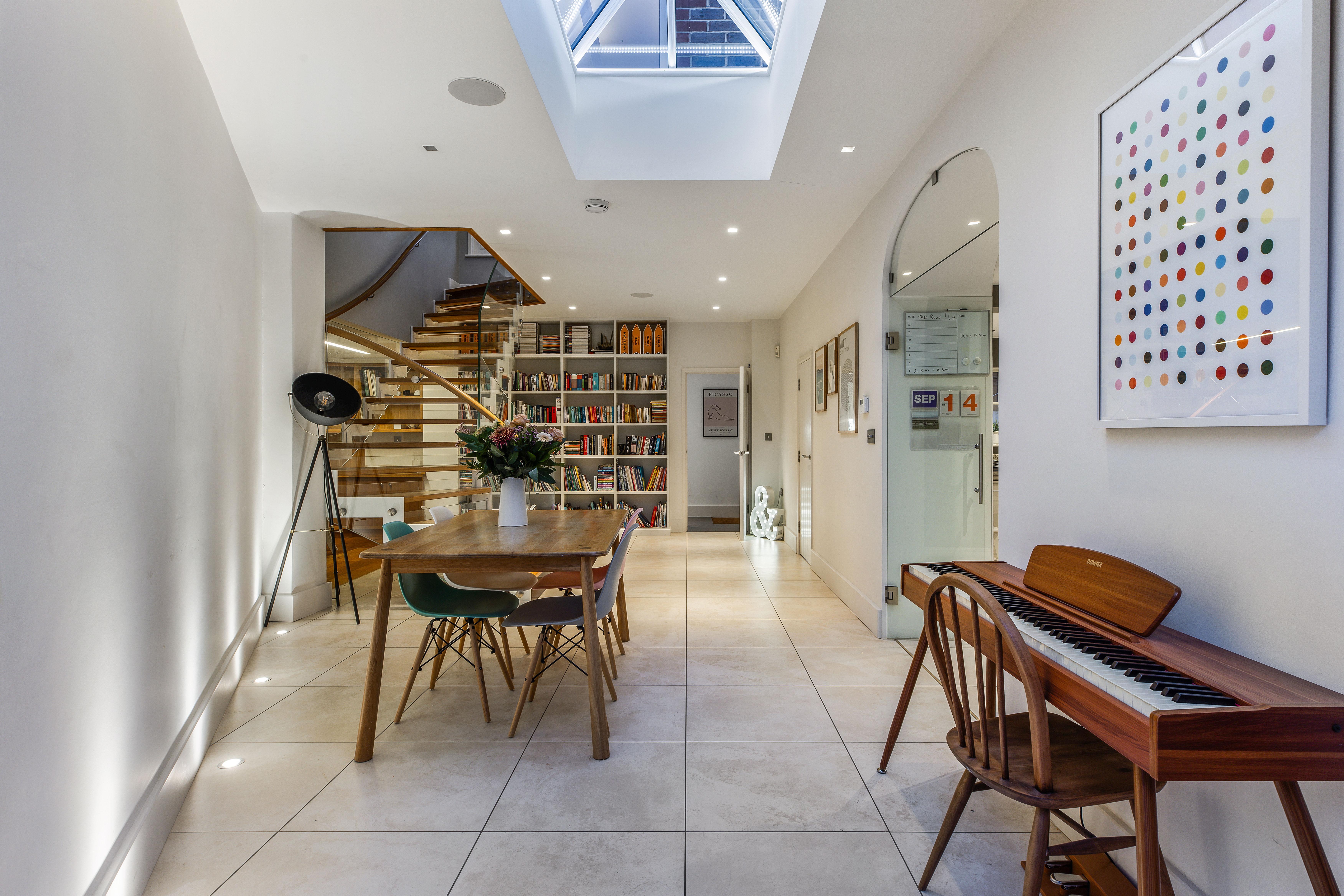 4 bedroom semi-detached house for sale 0
