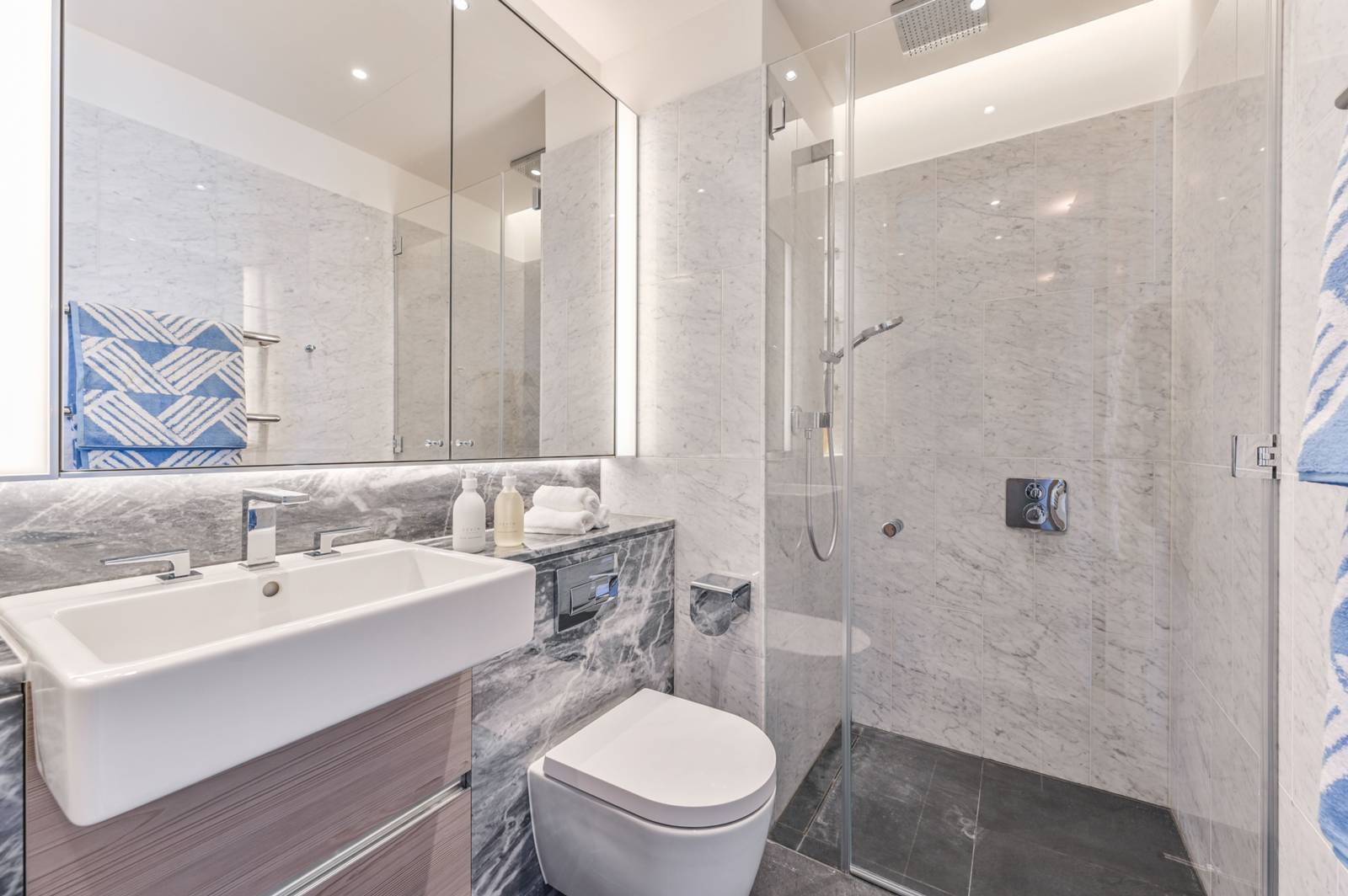 9 bedroom detached house for sale