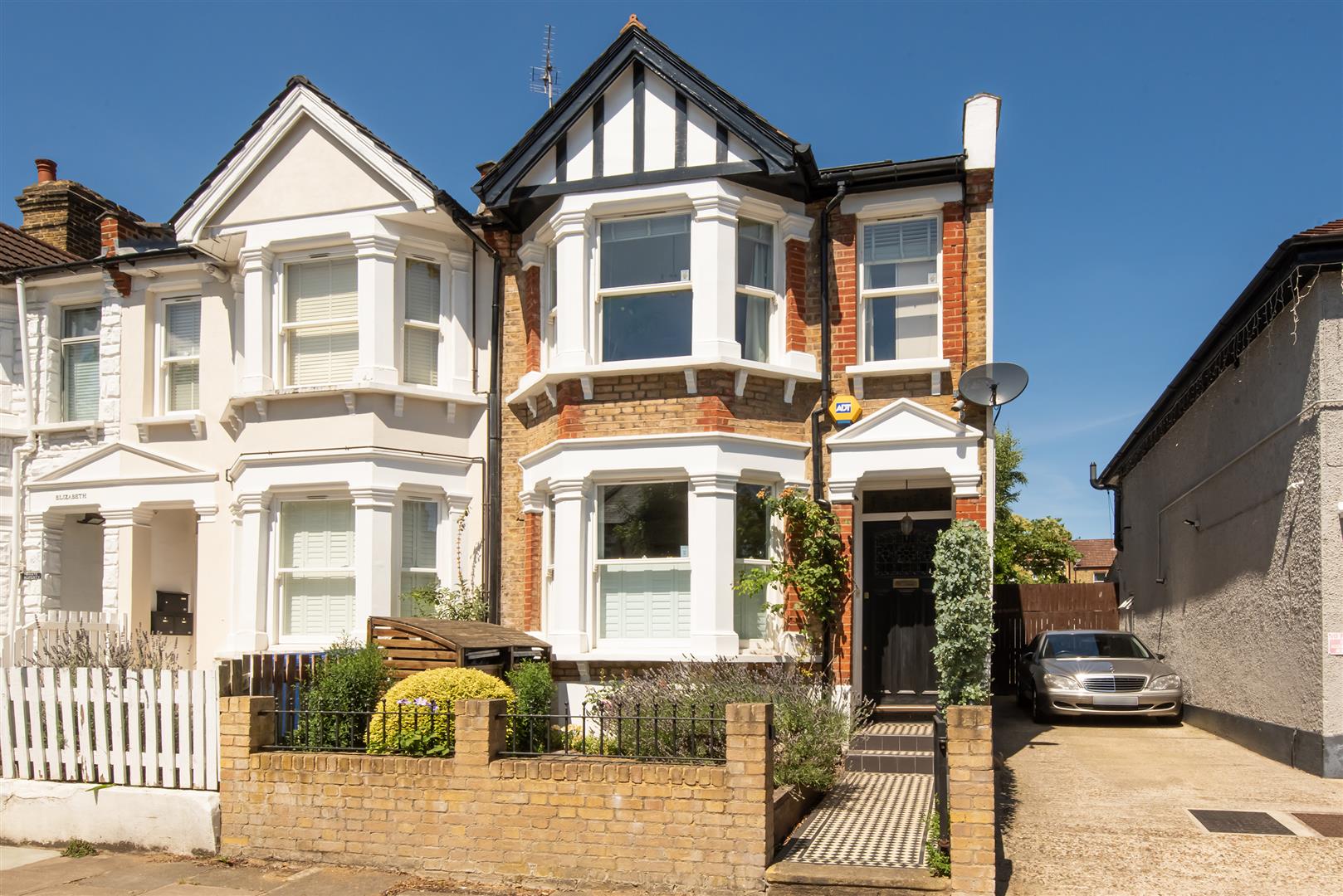 5 bedroom detached new house for sale