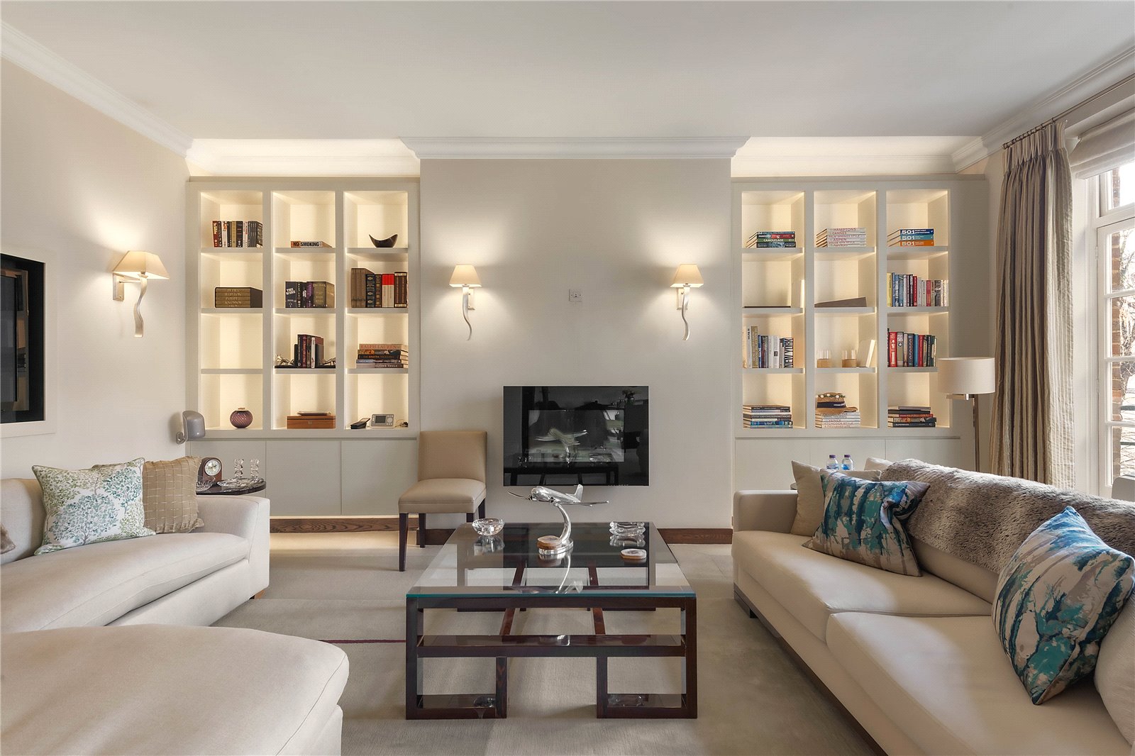 2 bedroom flat for sale 0