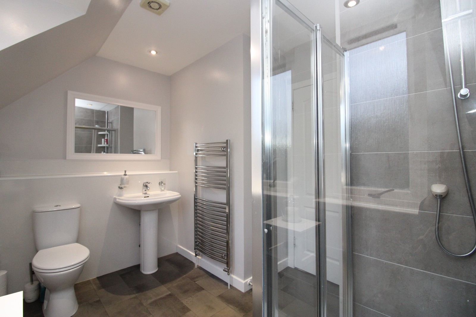 Photos of 11 Druid Temple Crescent, Castle Heather, Inverness. IV2