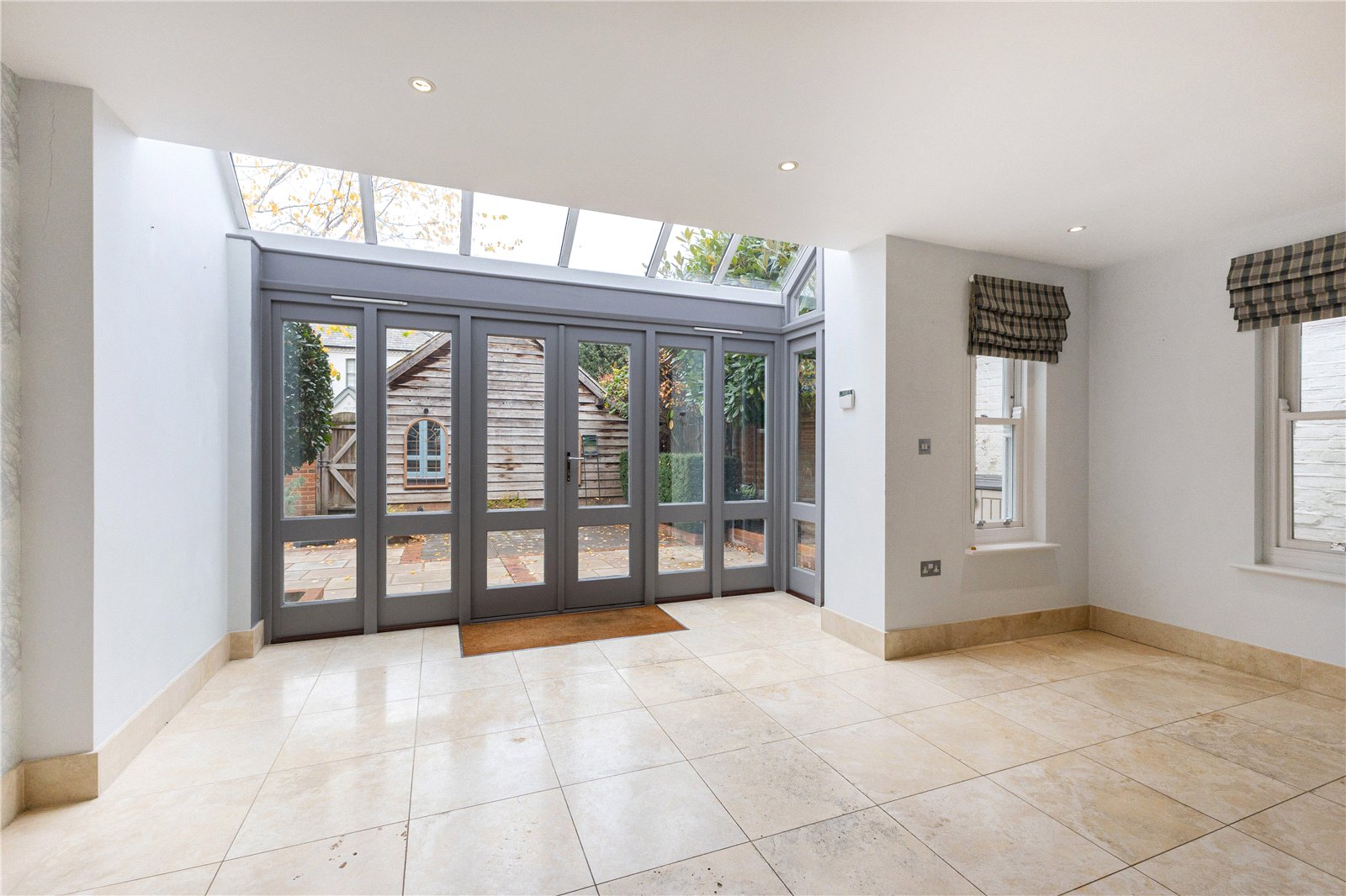 4 bedroom detached house for sale 0