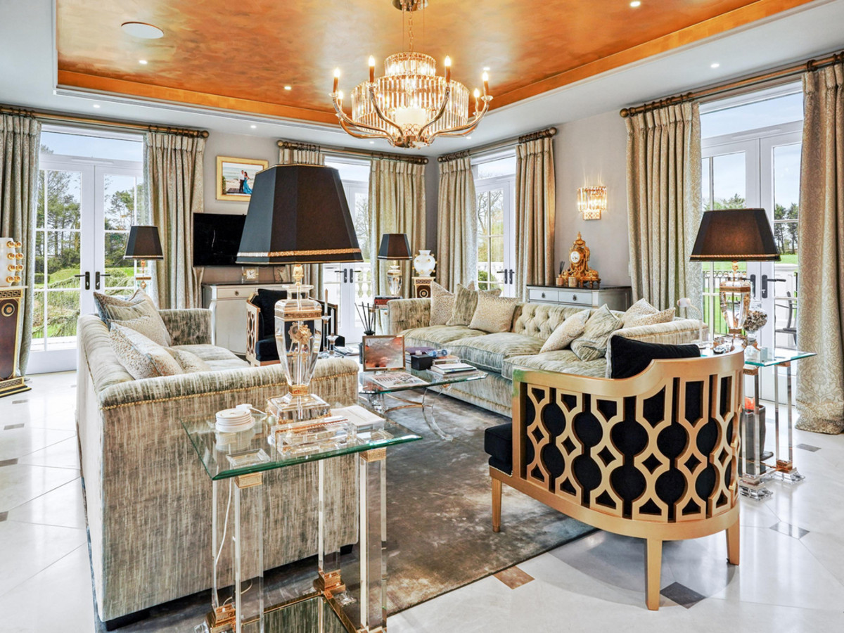 7 bedroom detached house for sale 0