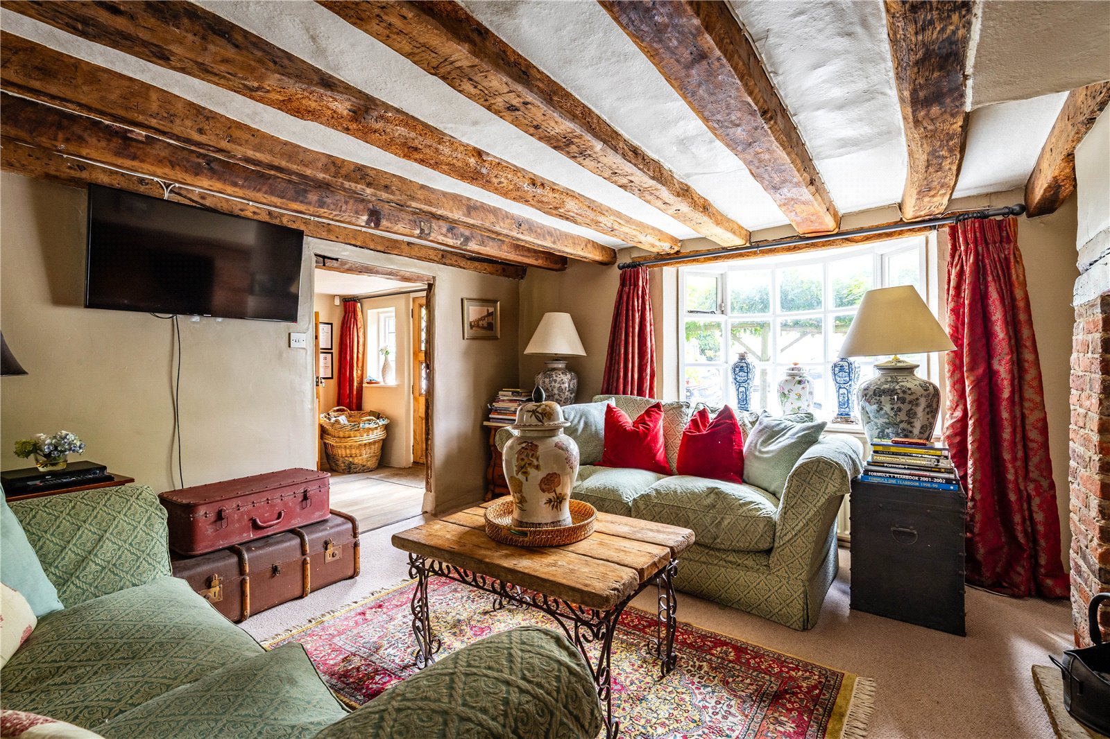 5 bedroom semi-detached house for sale 0