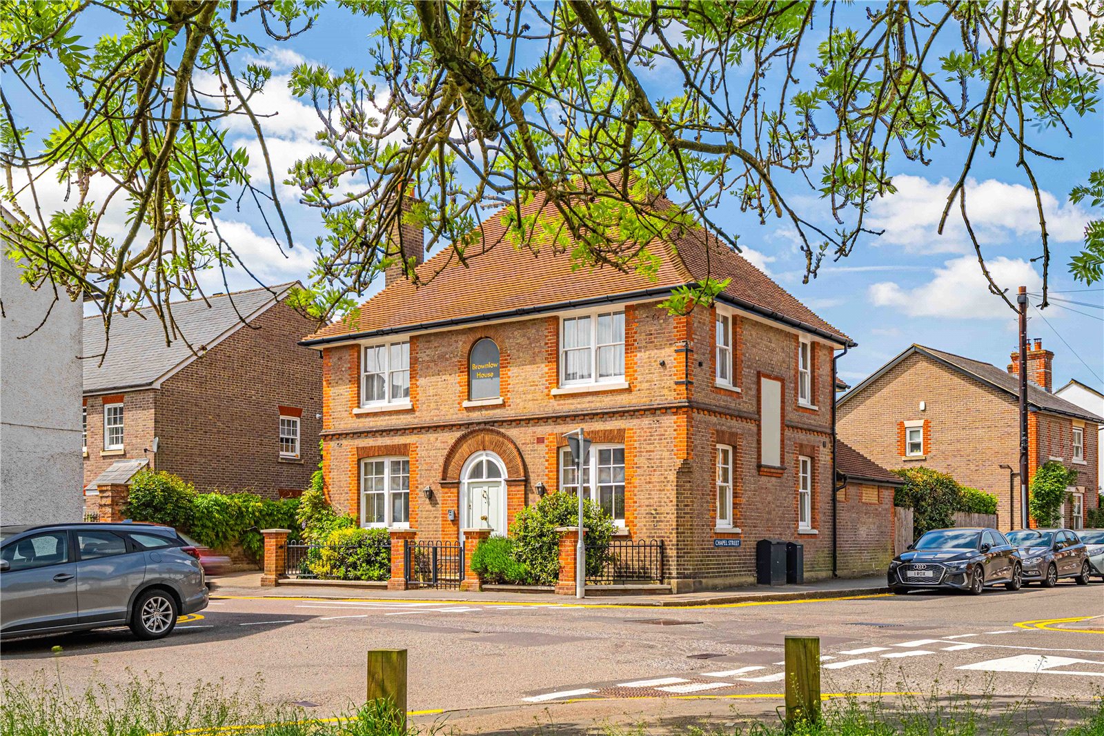 6 bedroom detached house for sale 0