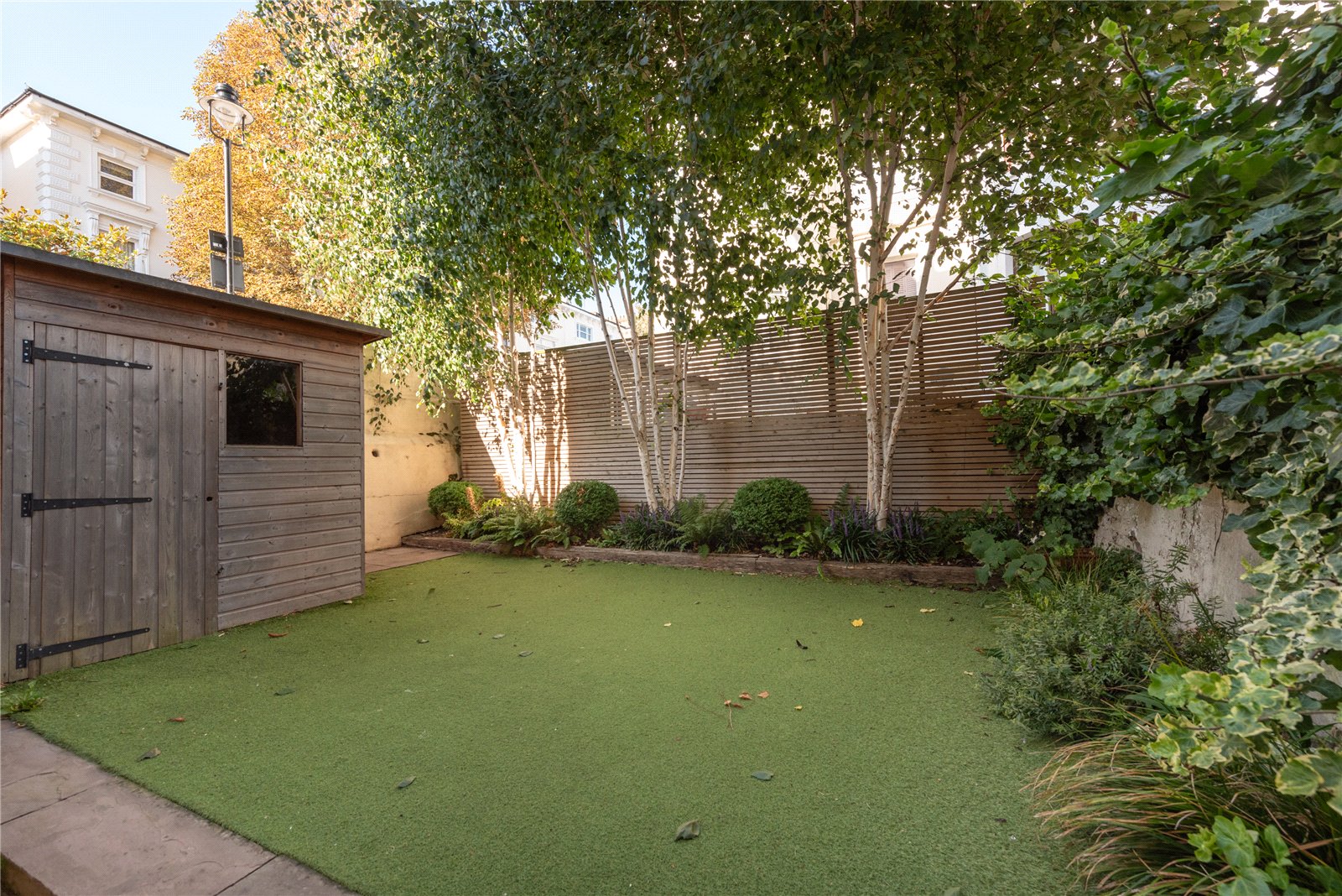 3 bedroom flat for sale 0