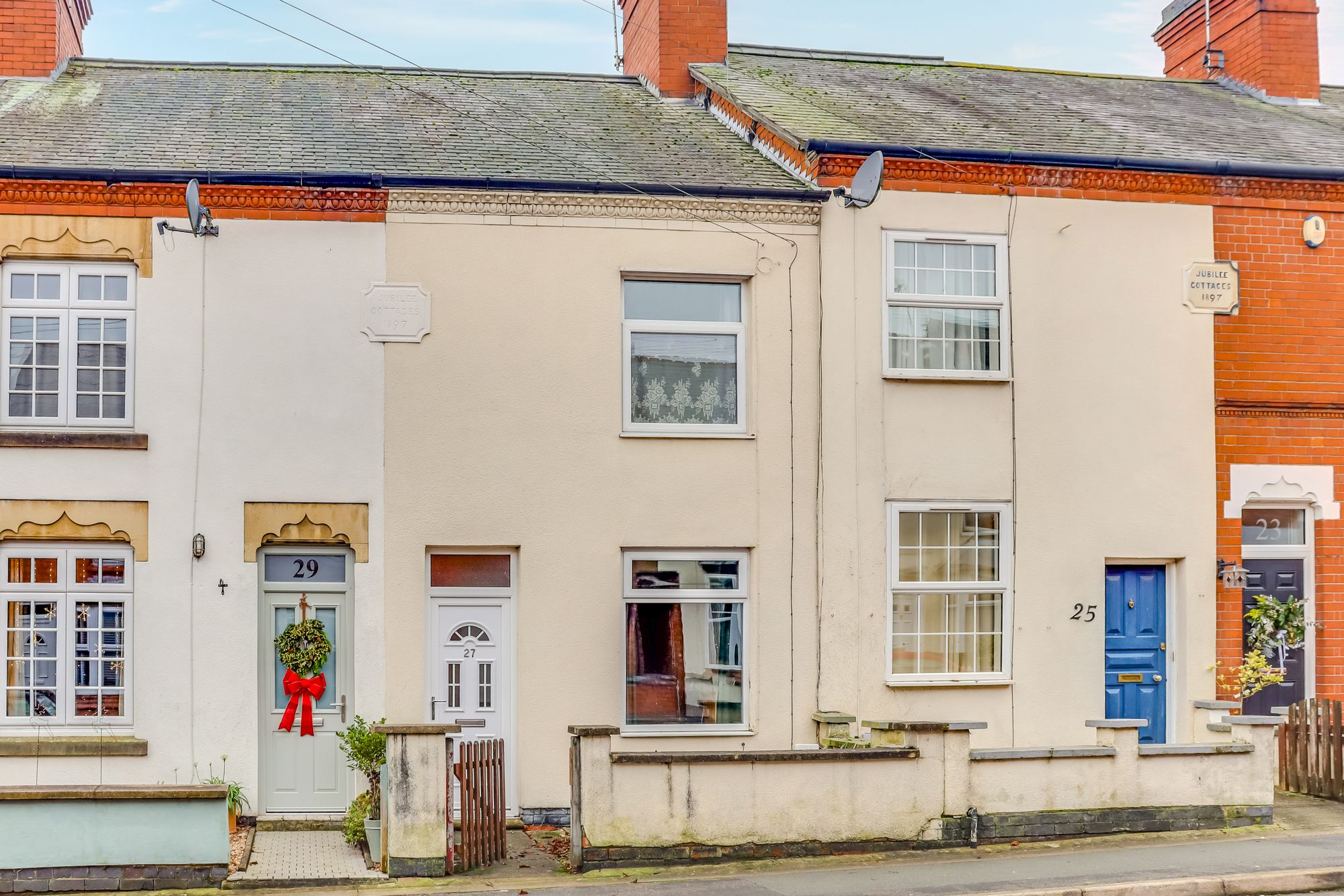 2-bed terraced on 27 Castle Road, Leicester, £200,000