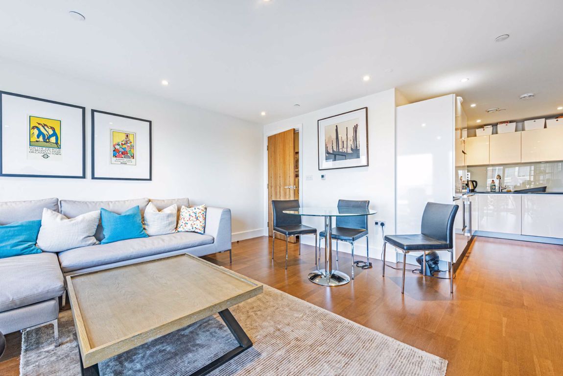 Free property report Flat 106, Admiralty Building, 17 Henry Macaulay