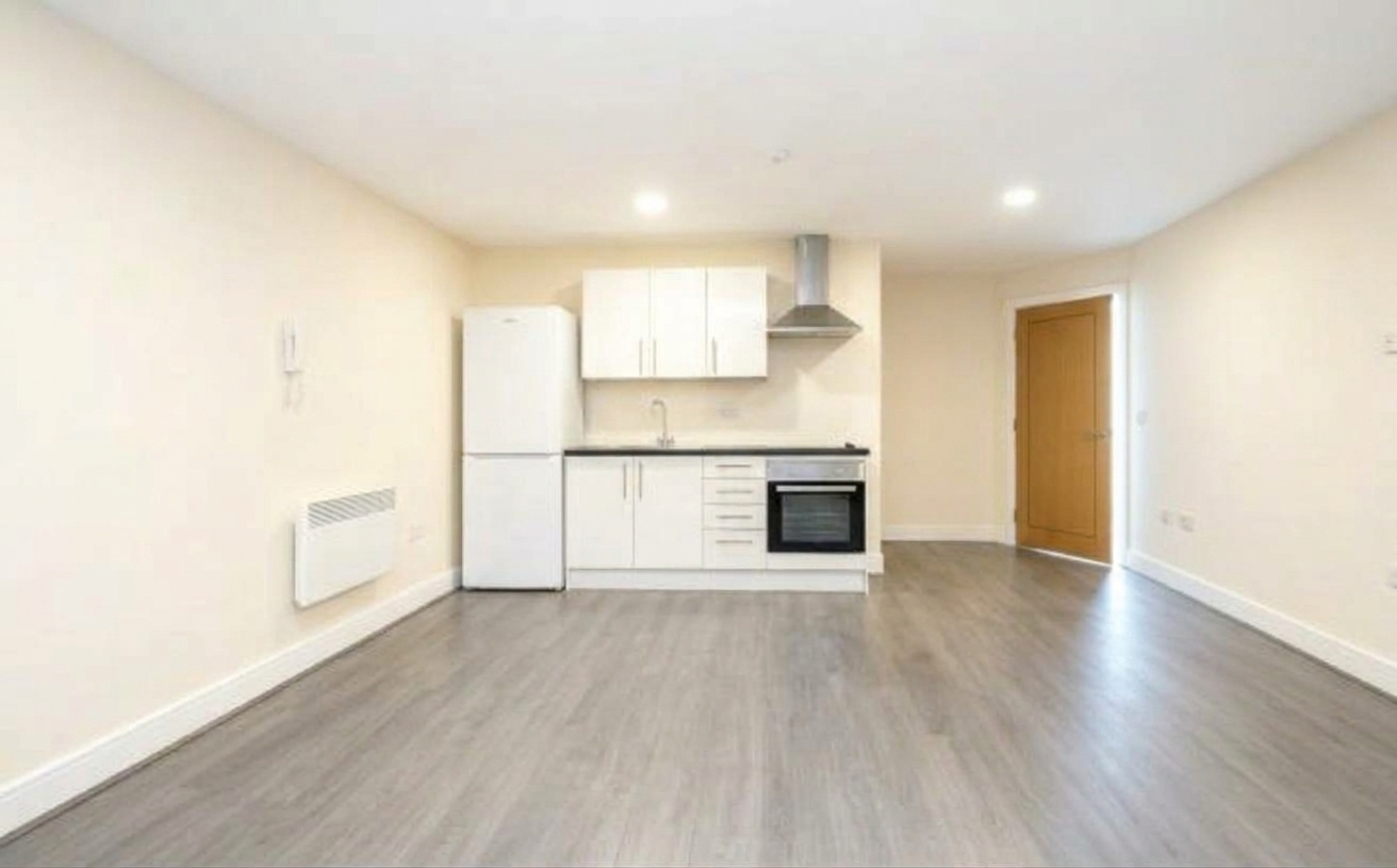 Wilsom Road, Alton photo 5