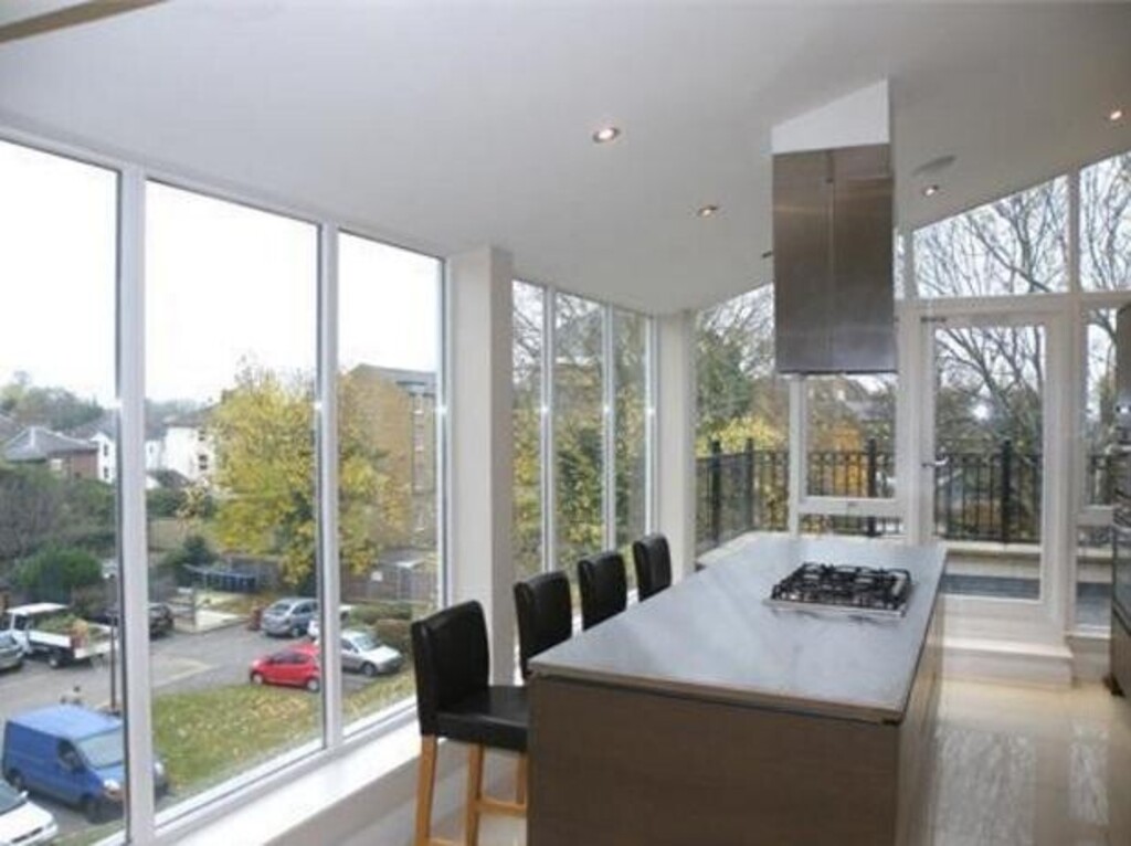 Photos of Bloomsbury Mansions, Widmore Road, Bromley BR1 55063971